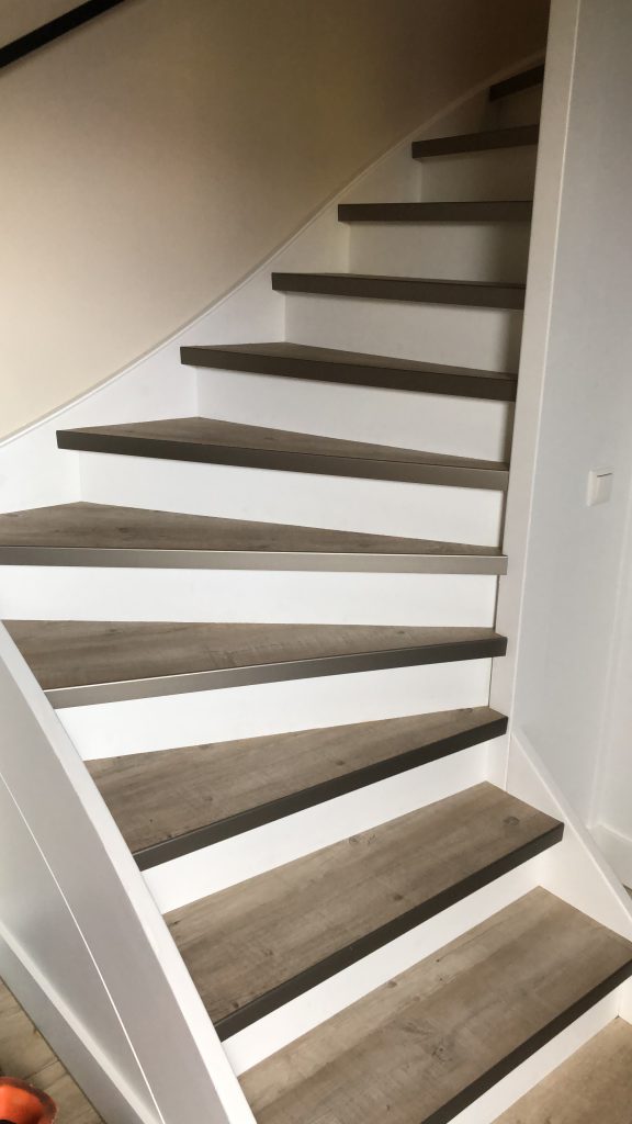 FAC2D823 658D 4AE9 A0C4 174BA08E1295